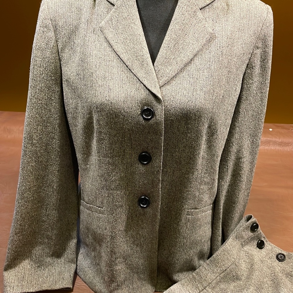 Talbots women’s suit coat and pants